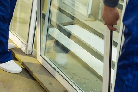 Commercial Glass Repair Technician in Ocoee, FL